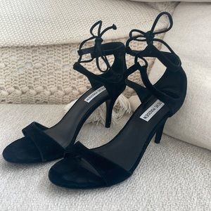 Steve Madden Strappy heels